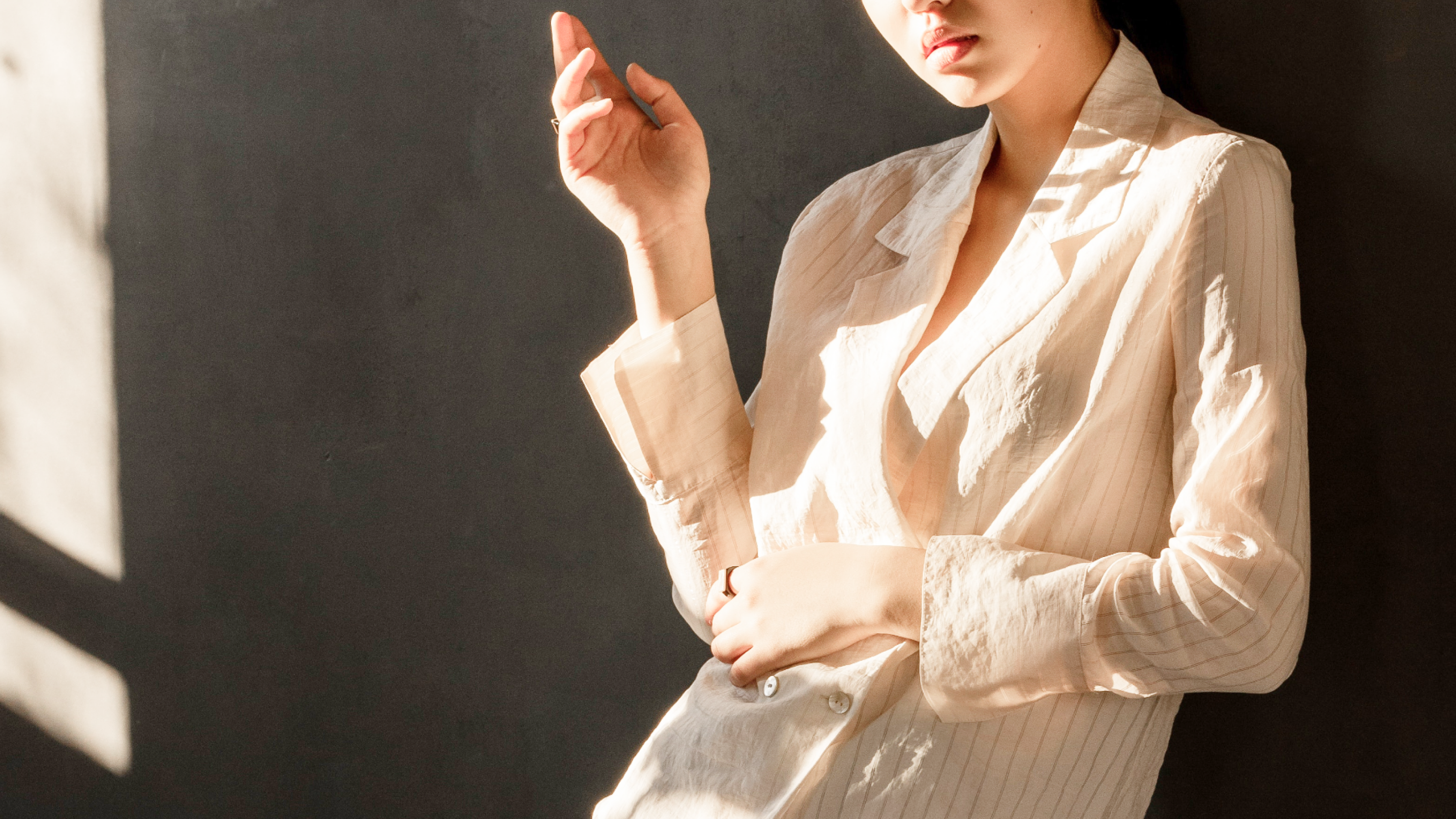 Slit Side Oversized Long Sleeve Collar Blouse