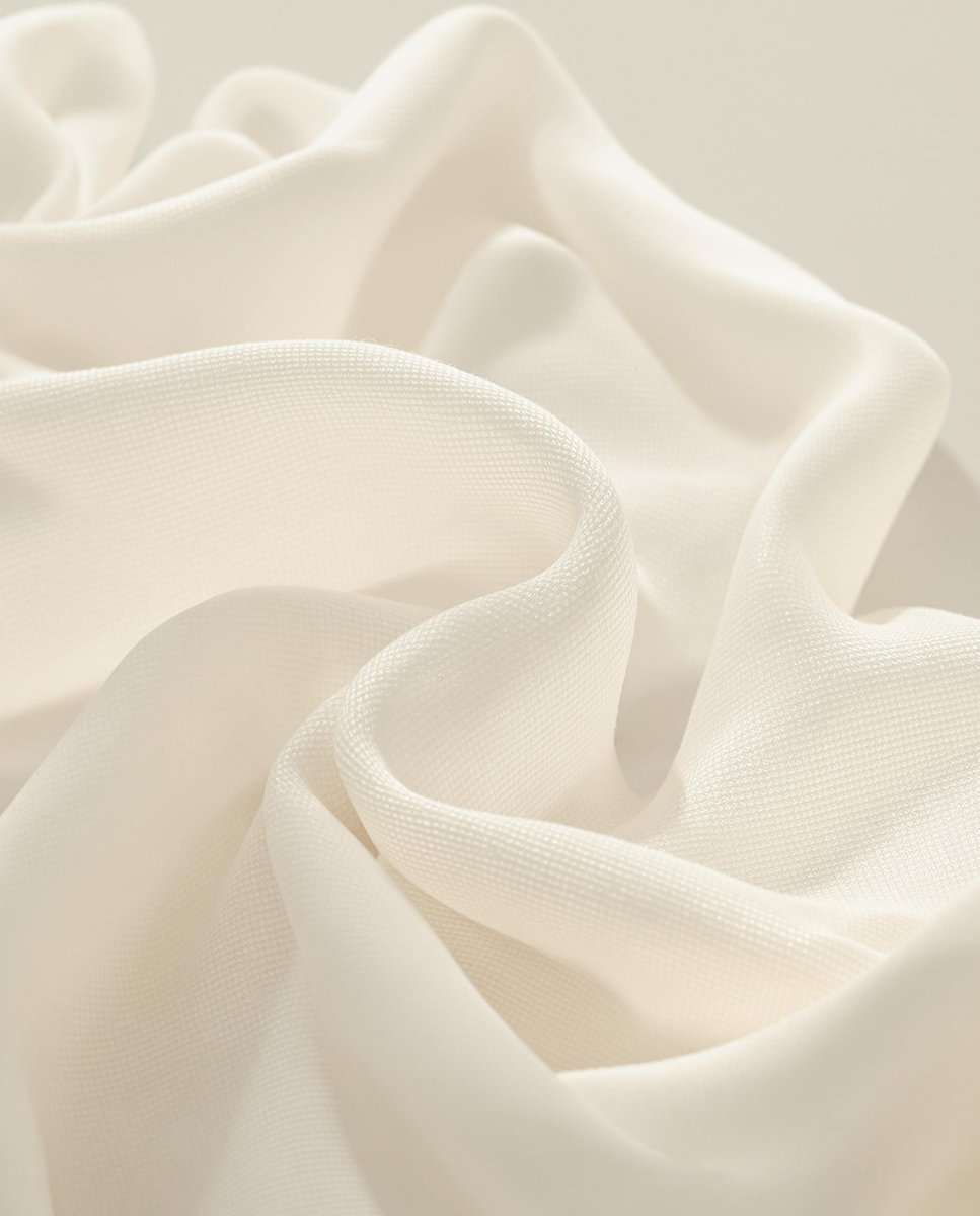 Elegant_White_Fabric_Silk_Image.png