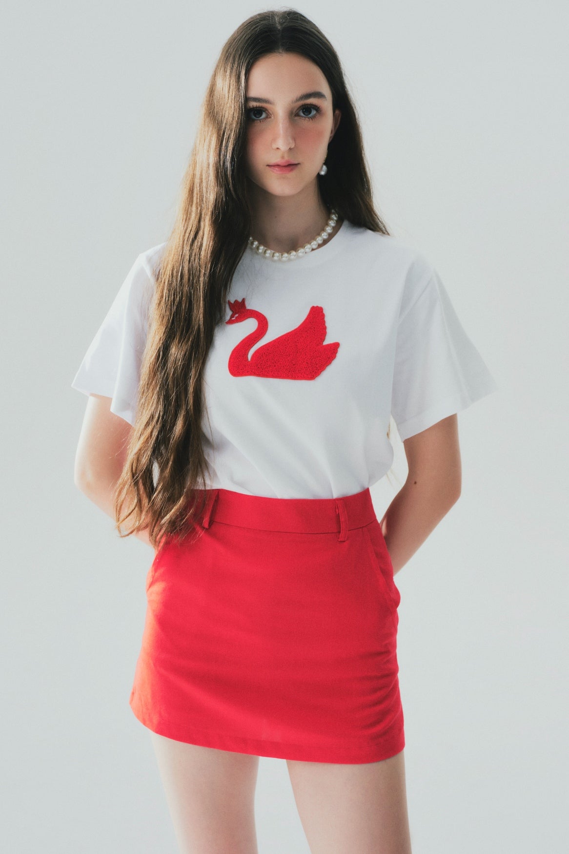 RED SWAN TEE